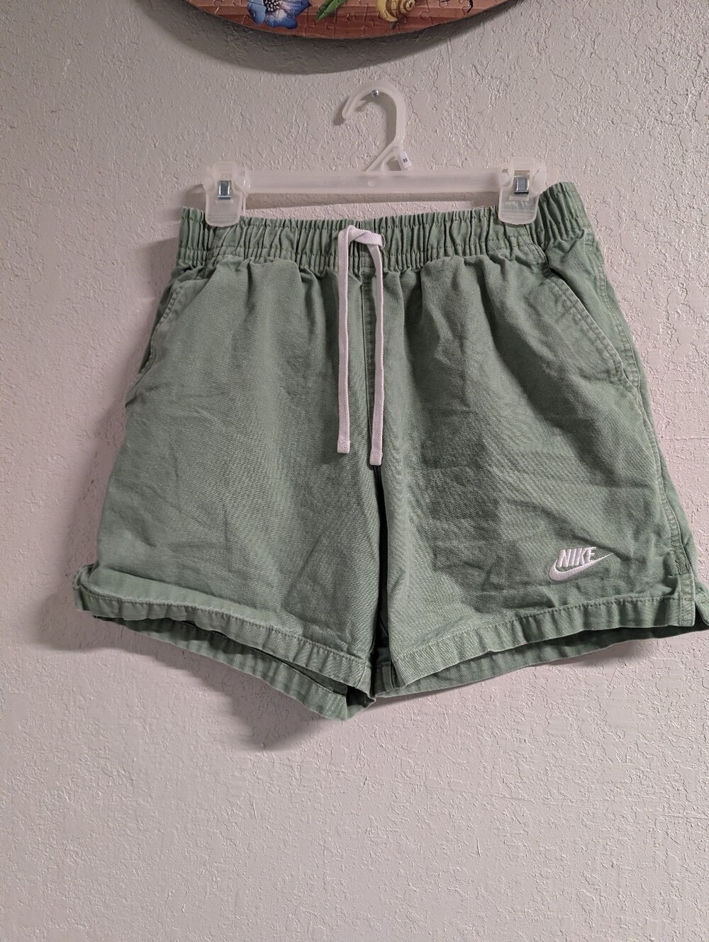 Nike Sage Green Casual Drawstring Shorts Khaki XS Gorpcore Athliesure Pockets
